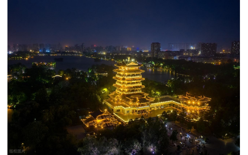 光影泉城，璀璨之夜&mdash;&mdash;濟(jì)南夜景亮化工程點(diǎn)亮城市新名片